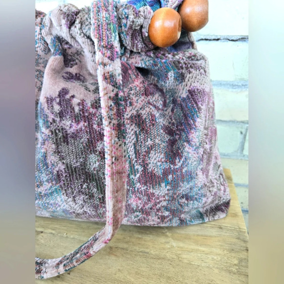 Vintage Carpet Bag - Picture 6 of 9
